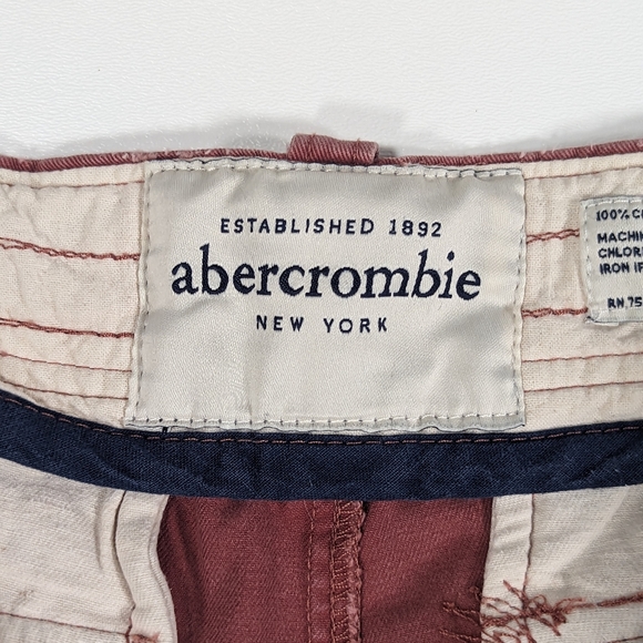 Abercrombie Shorts Youth Size 14 Faded Red (30 Waist) Flat Front Chino - Picture 6 of 11